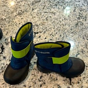 Navy blue and green size 1 winter boots.